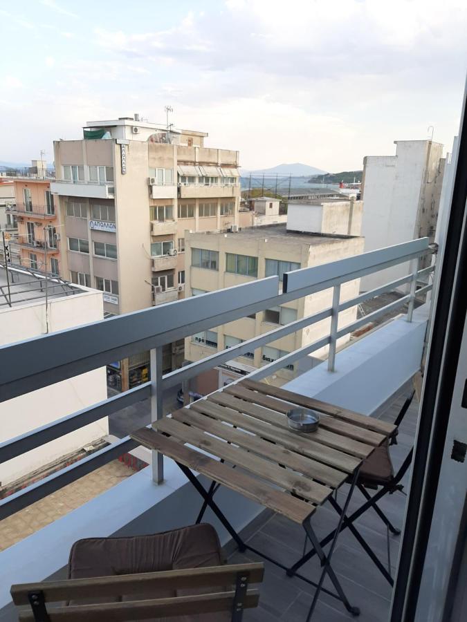 Central Mark Loft Volos Eksteriør bilde