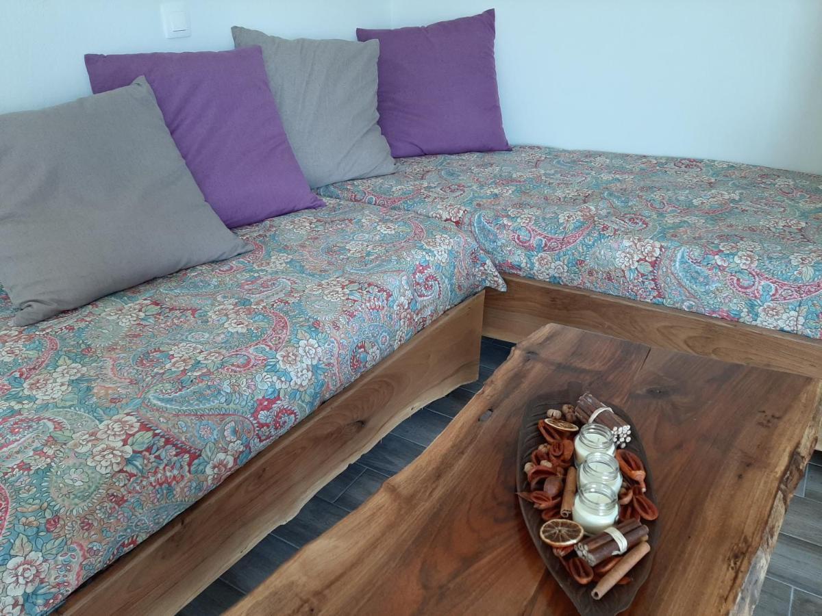Central Mark Loft Volos Eksteriør bilde