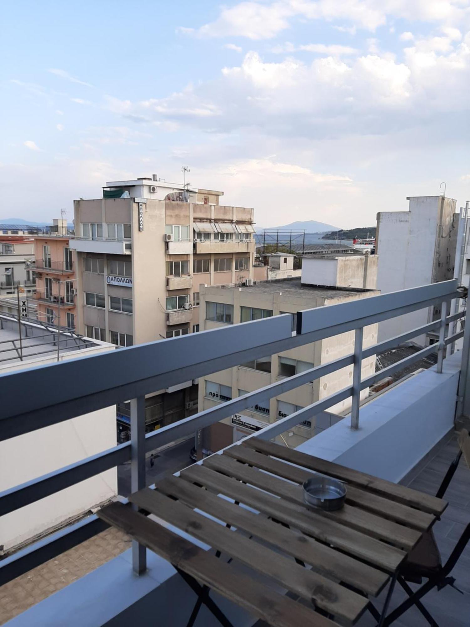 Central Mark Loft Volos Eksteriør bilde